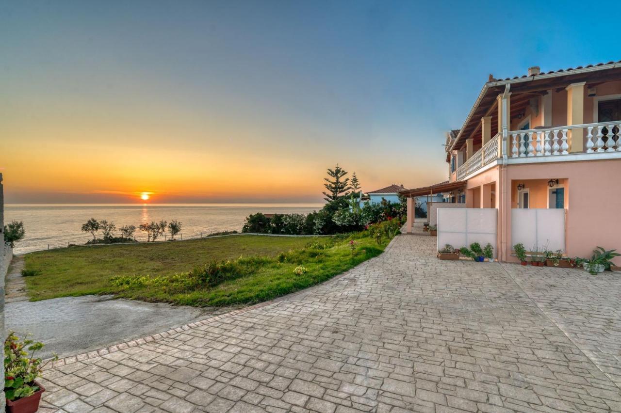 Апартаменты St. Harry'S Windmill Makris Gialos  Экстерьер фото
